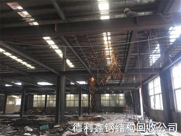 钢结构拆除价格，拆除钢结构厂房，专业拆除钢结构